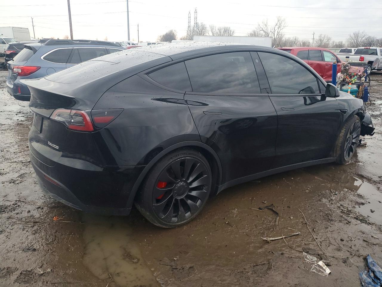 2022 Tesla Model Y - Фото 3