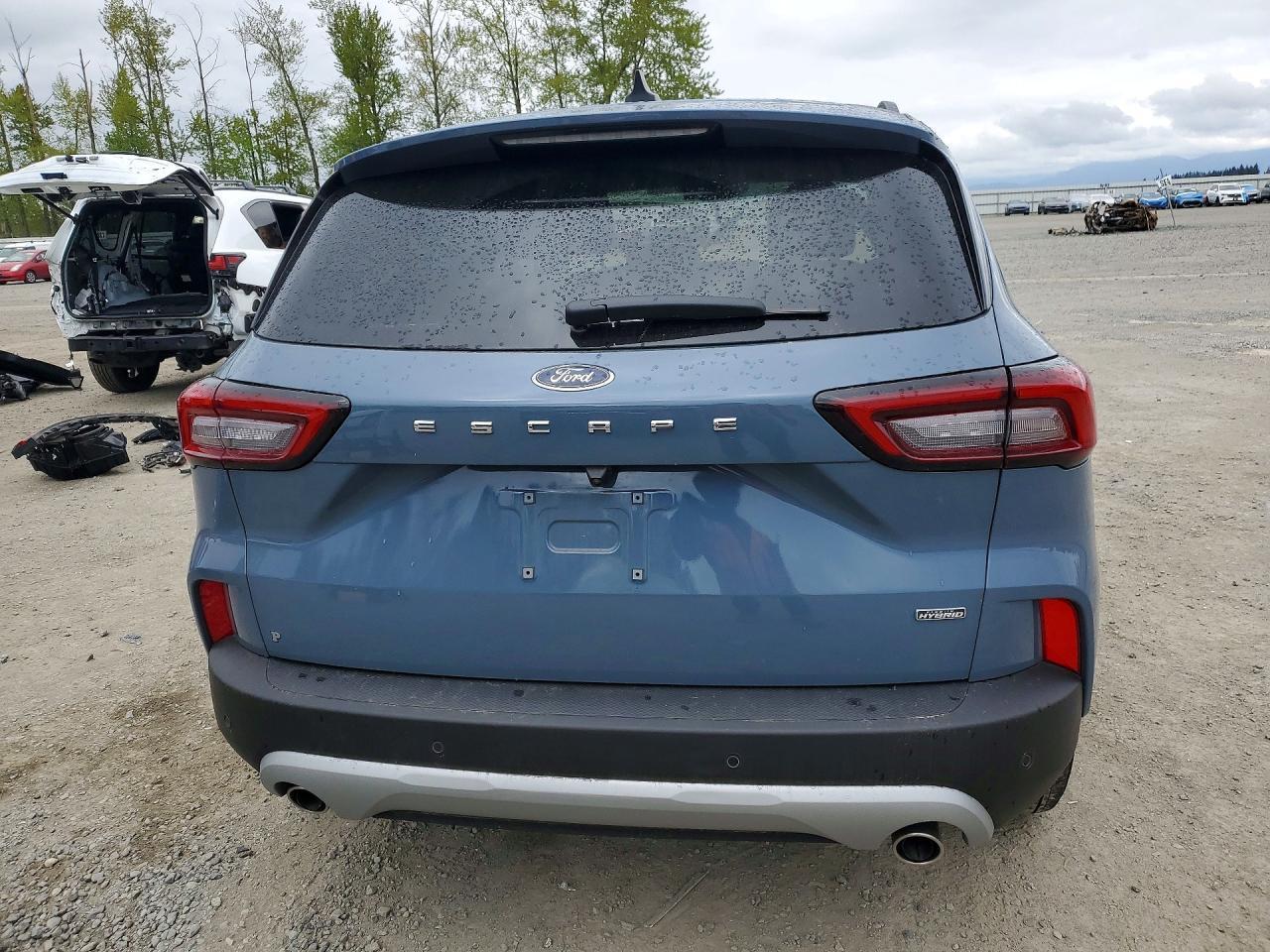 2025 Ford Escape - Image 6