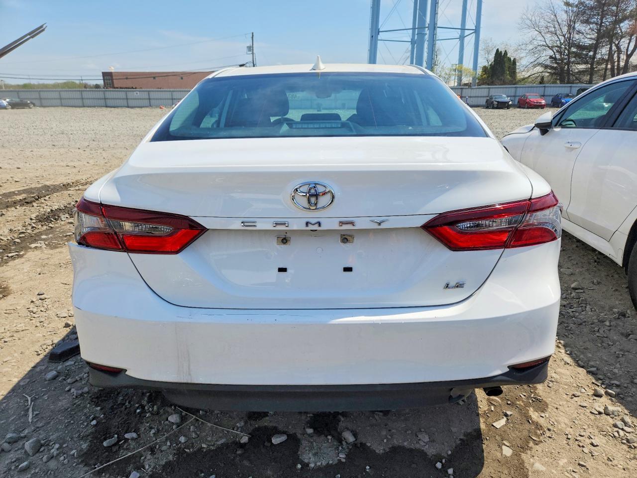 2023 Toyota Camry Le - Фото 6