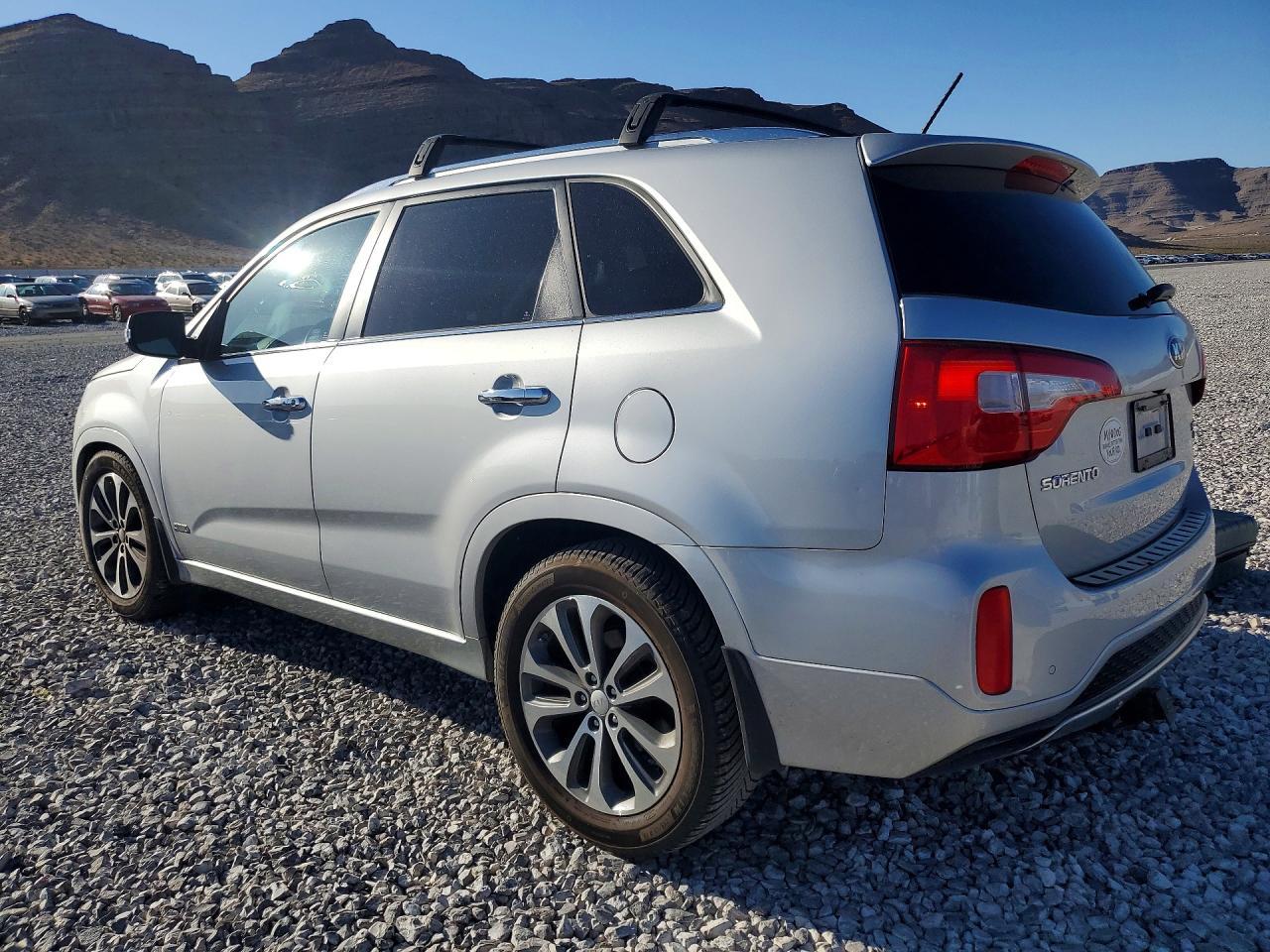 2014 Kia Sorento Sx - Image 2