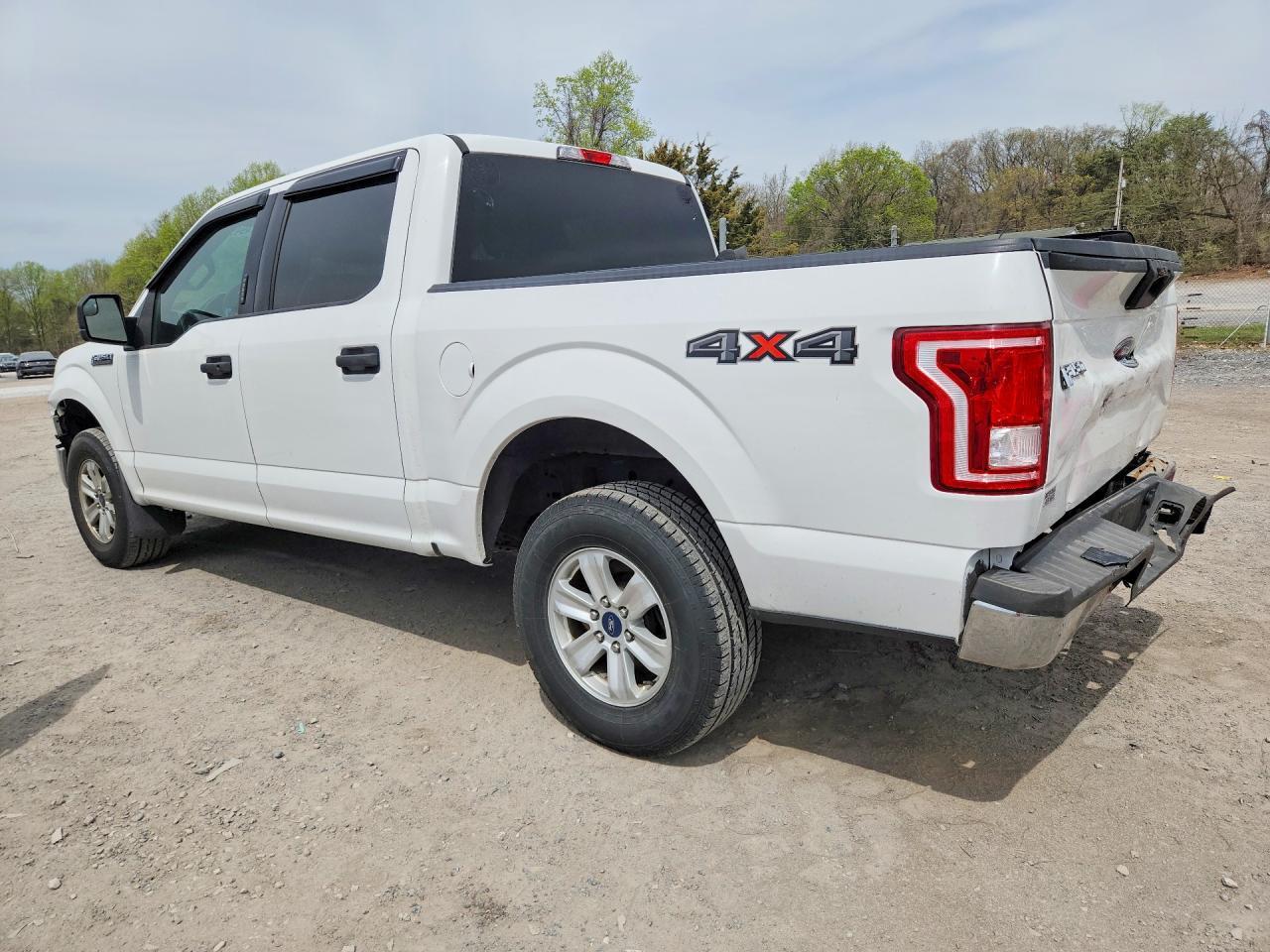 2017 Ford F150 Supercrew - Фото 2