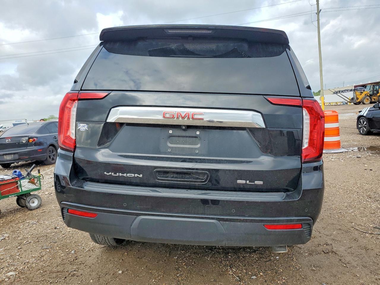 2022 GMC Yukon Sle - Фото 6
