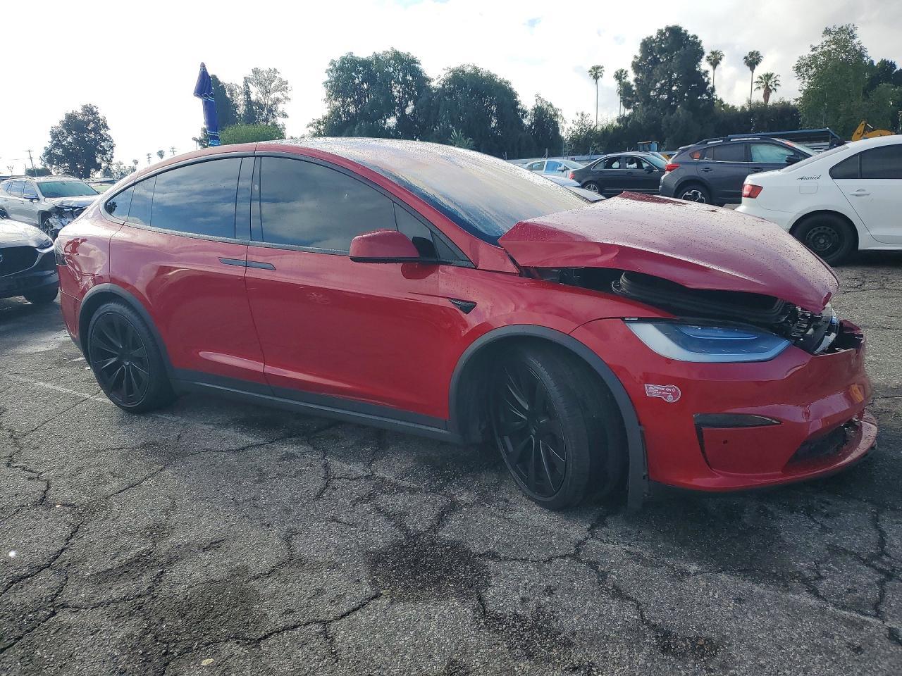 2022 Tesla Model X - Фото 4
