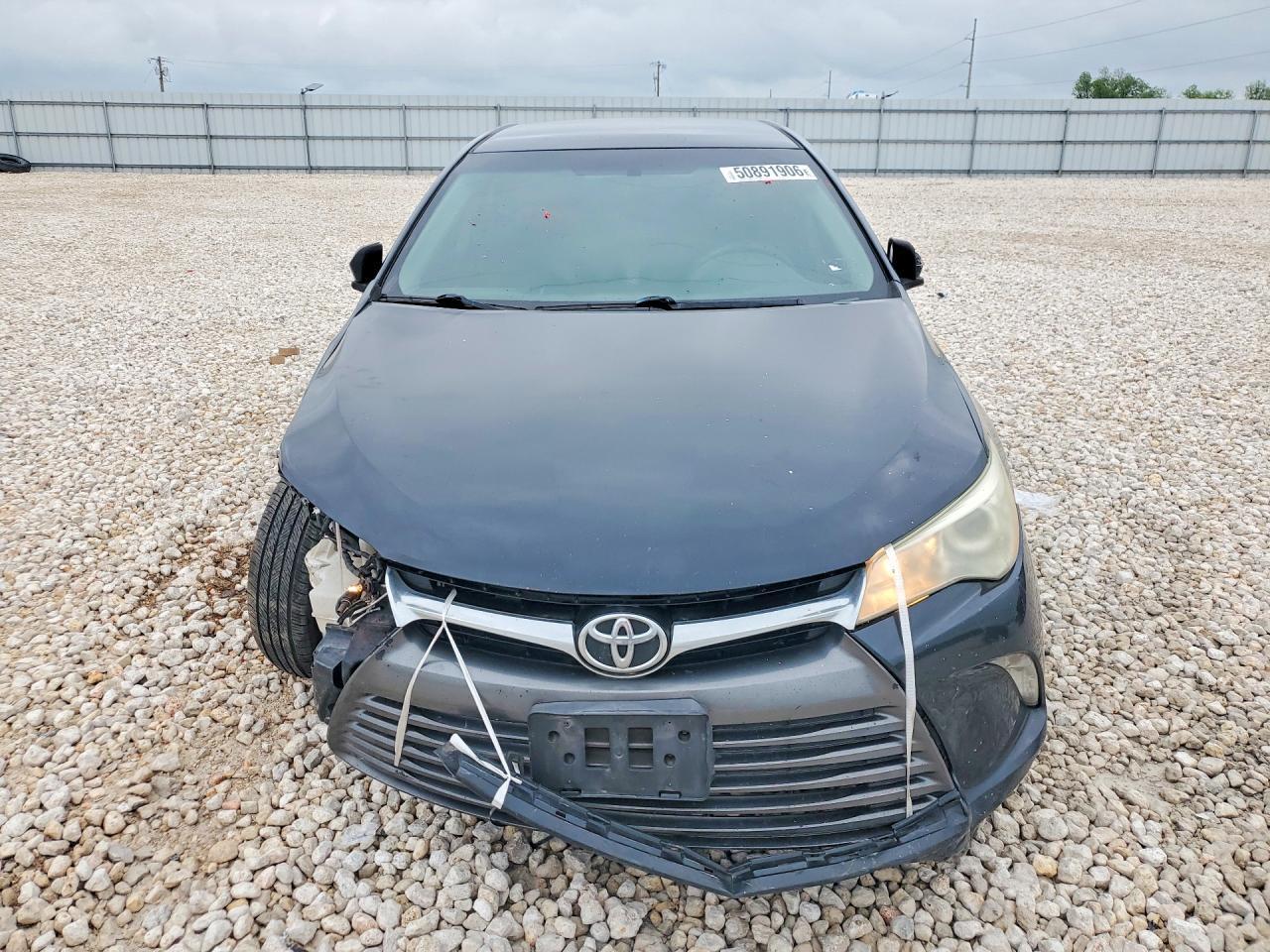 2015 Toyota Camry Le - Фото 5