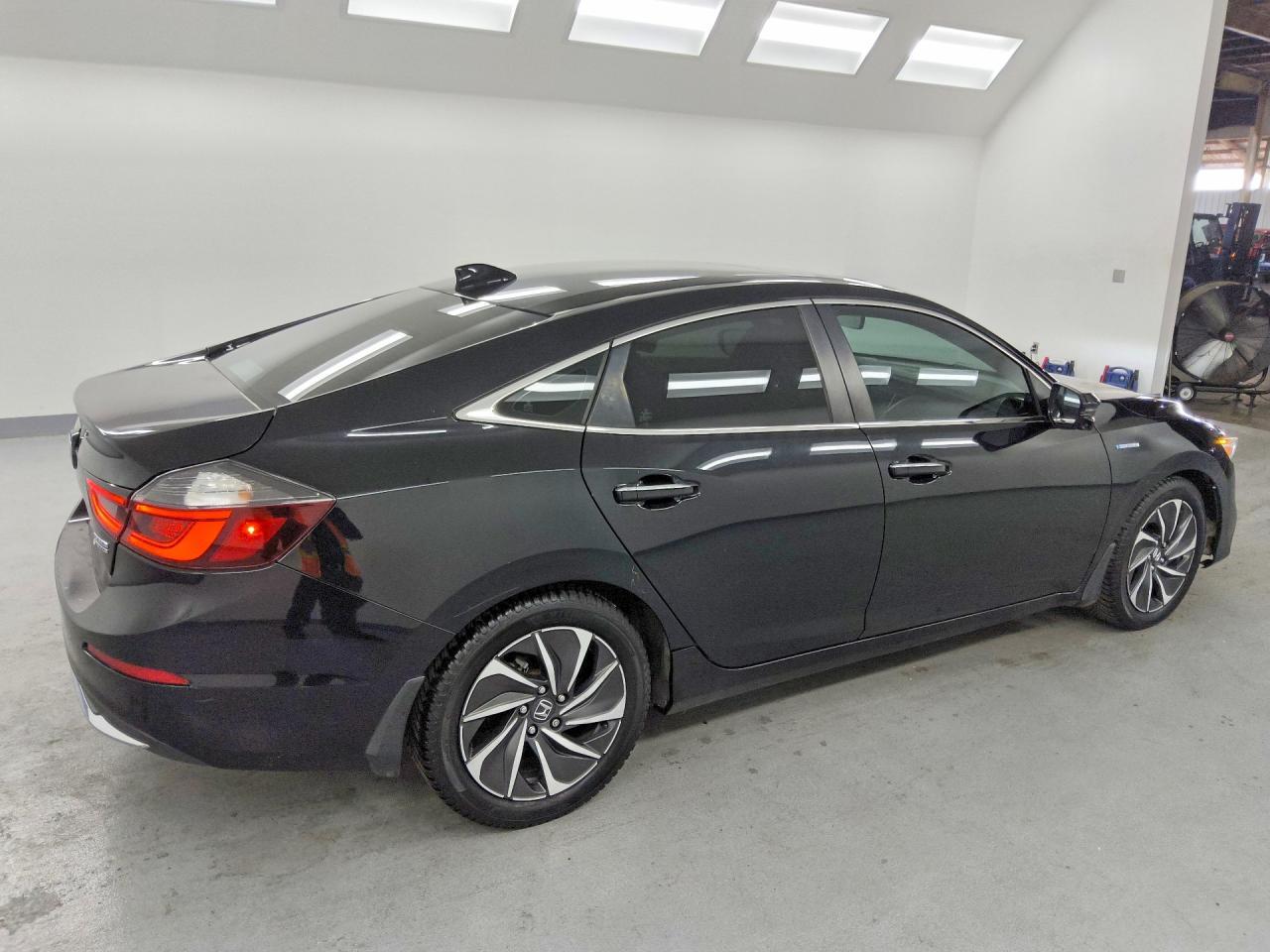 2019 Honda Insight Touring - Фото 3
