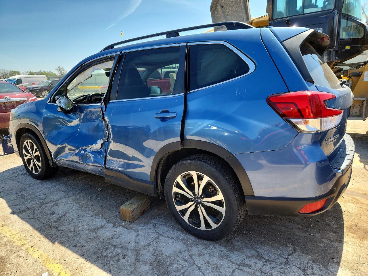 2021 Subaru Forester Limited - Фото 2