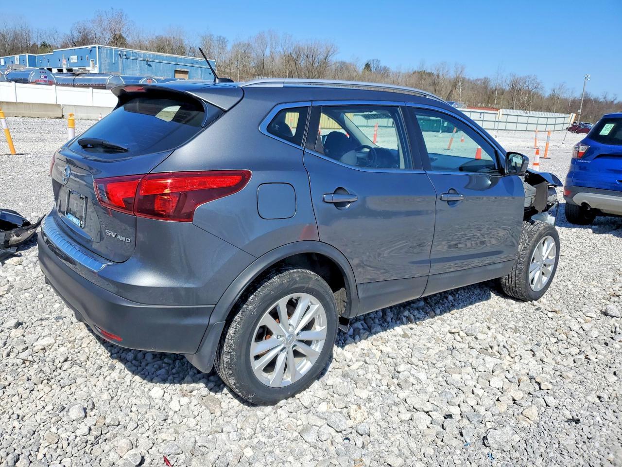 2018 Nissan Rogue Sport Sv - Image 3