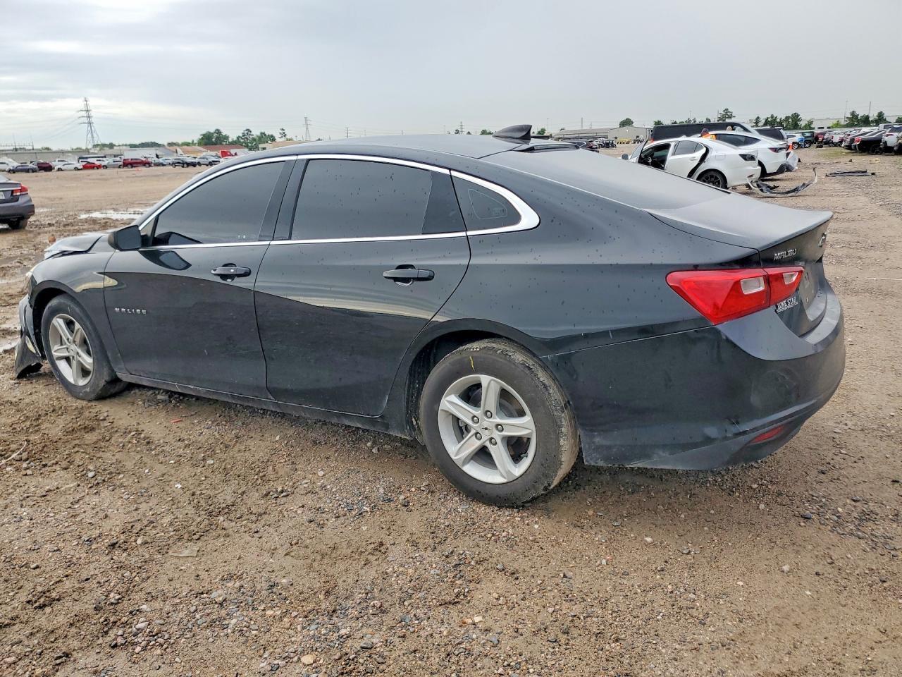 2022 Chevrolet Malibu Ls - Image 2