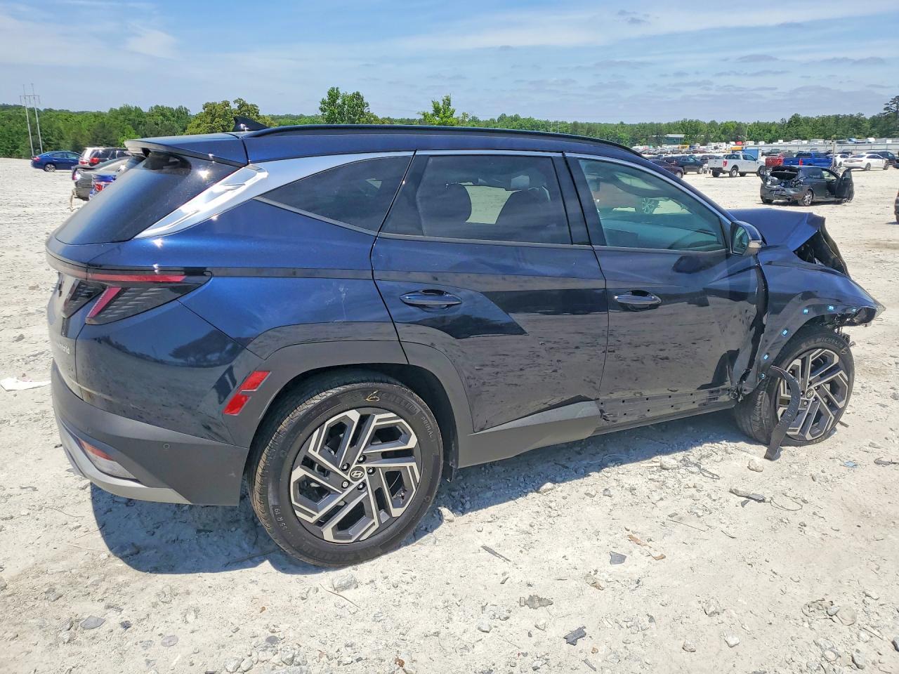 2025 Hyundai Tucson Limited - Image 3