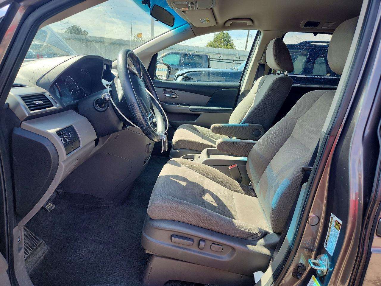 2015 Honda Odyssey Ex - Image 7