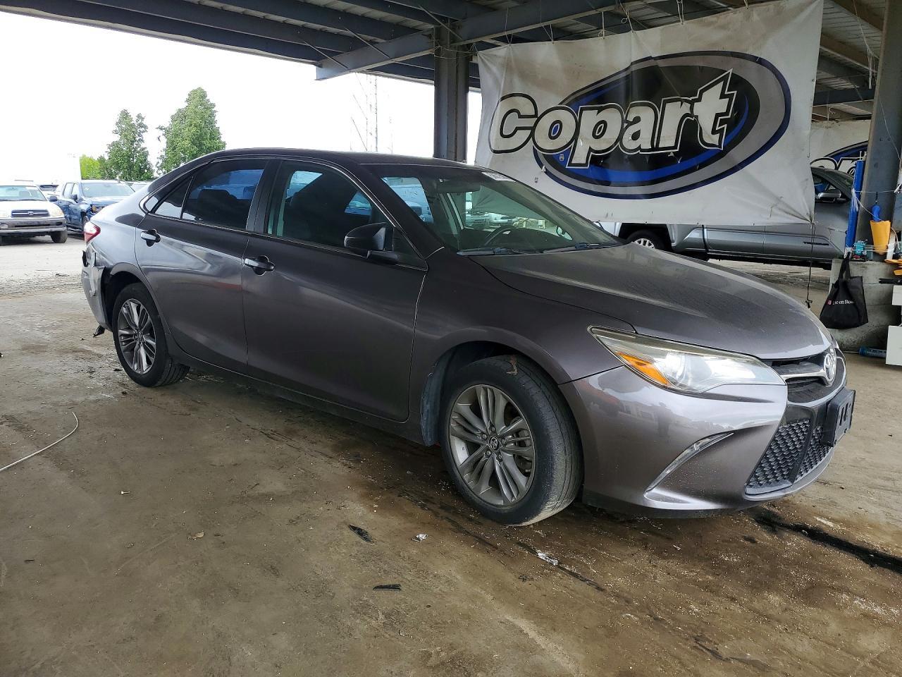 2017 Toyota Camry Se - Image 4