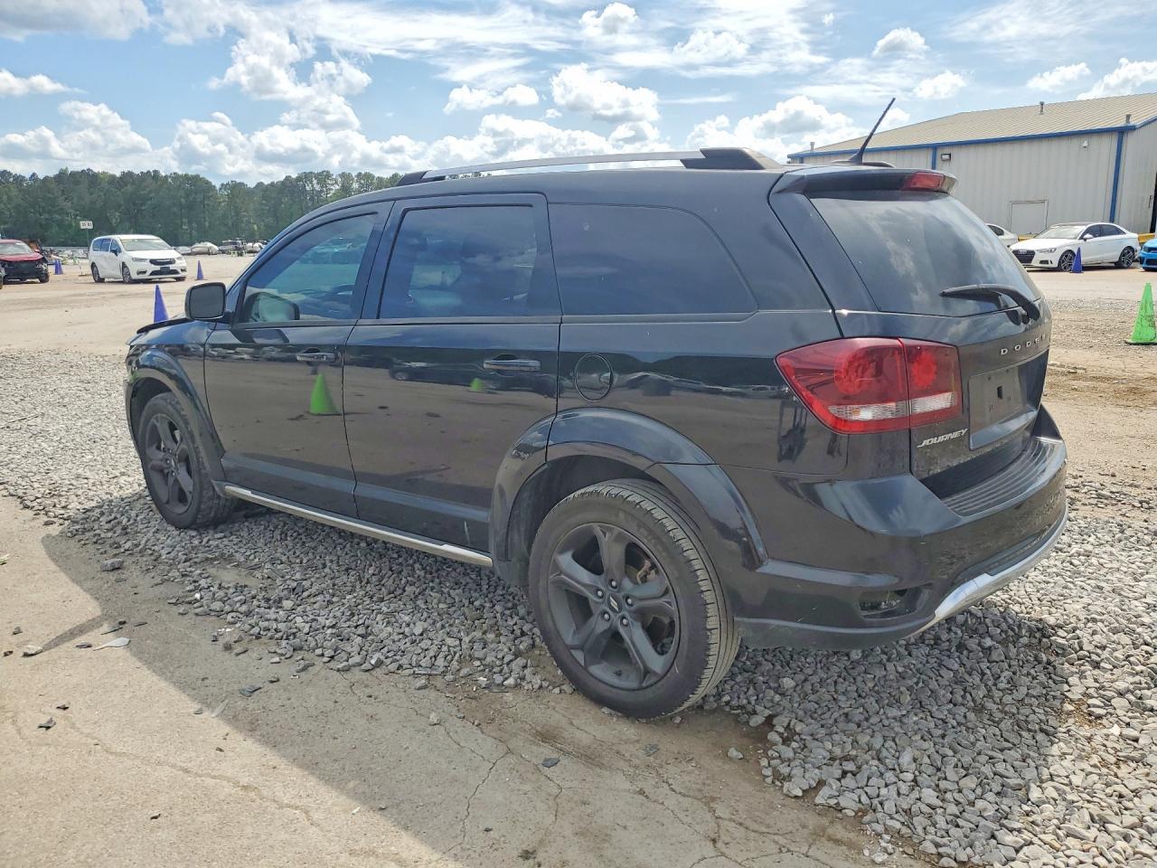 2018 Dodge Journey Crossroad - Фото 2