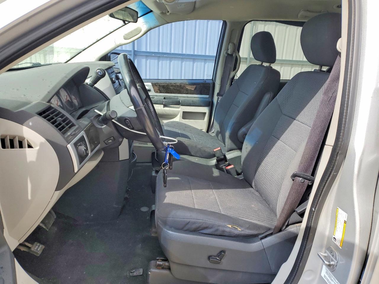 2010 Dodge Grand Caravan Sxt - Фото 7