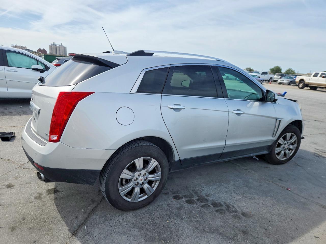 2015 Cadillac Srx Luxury Collection - Image 3