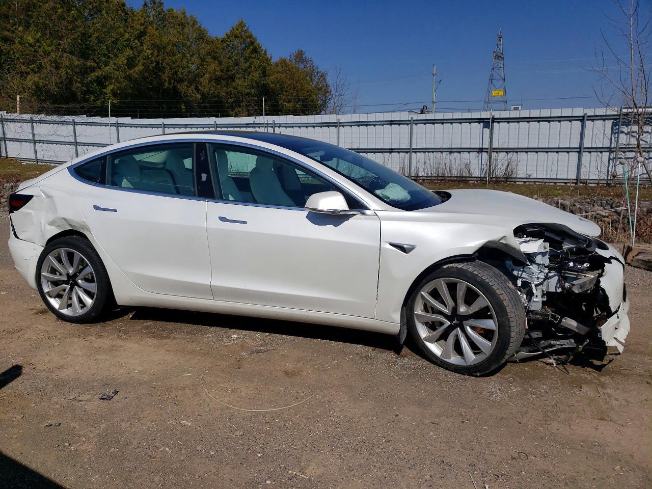 2020 Tesla Model 3 - Фото 4