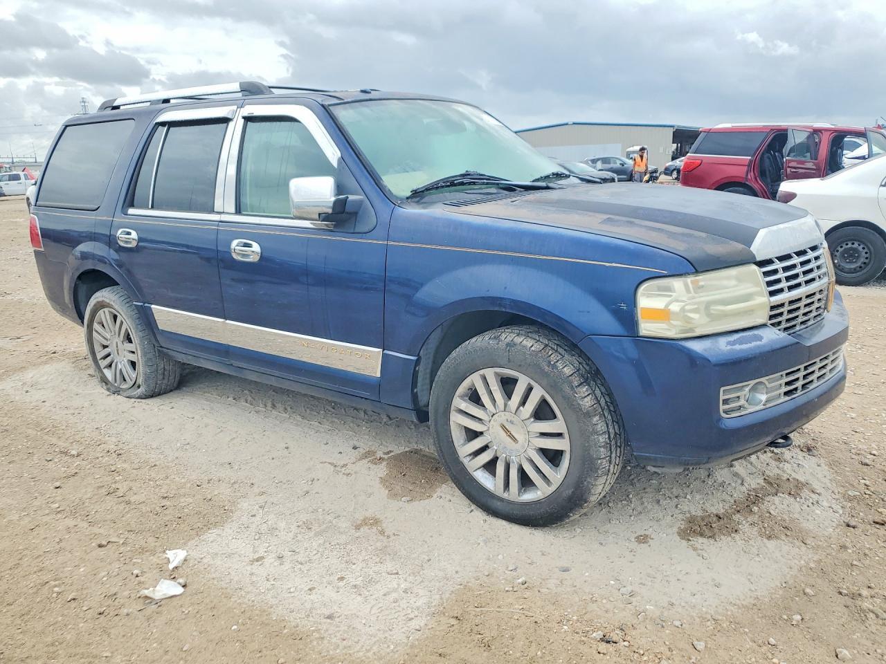 2007 Lincoln Navigator - Image 4