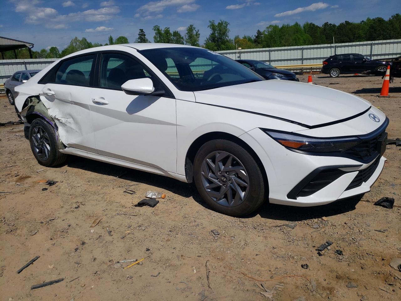 2024 Hyundai Elantra Sel - Фото 4