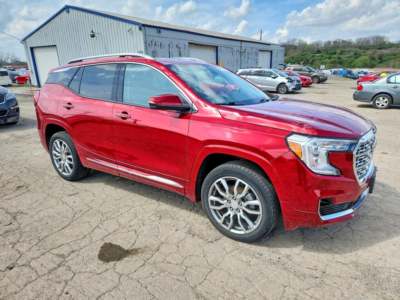2023 GMC Terrain Denali - Image 4