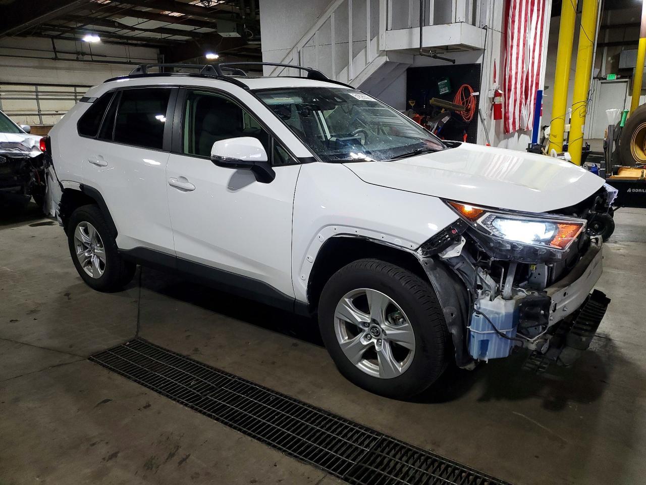 2019 Toyota Rav4 Xle - Фото 4