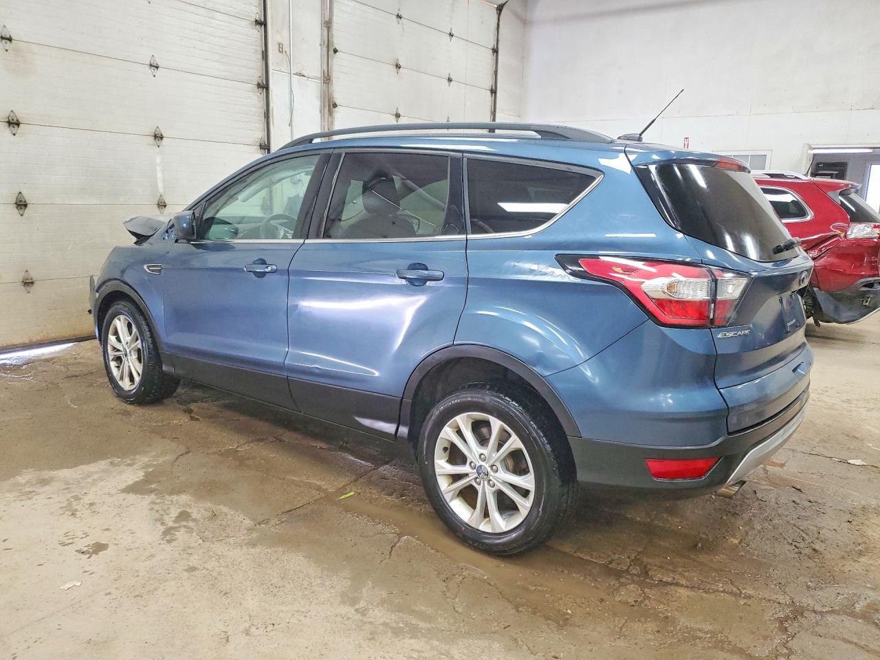 2018 Ford Escape Se - Фото 2