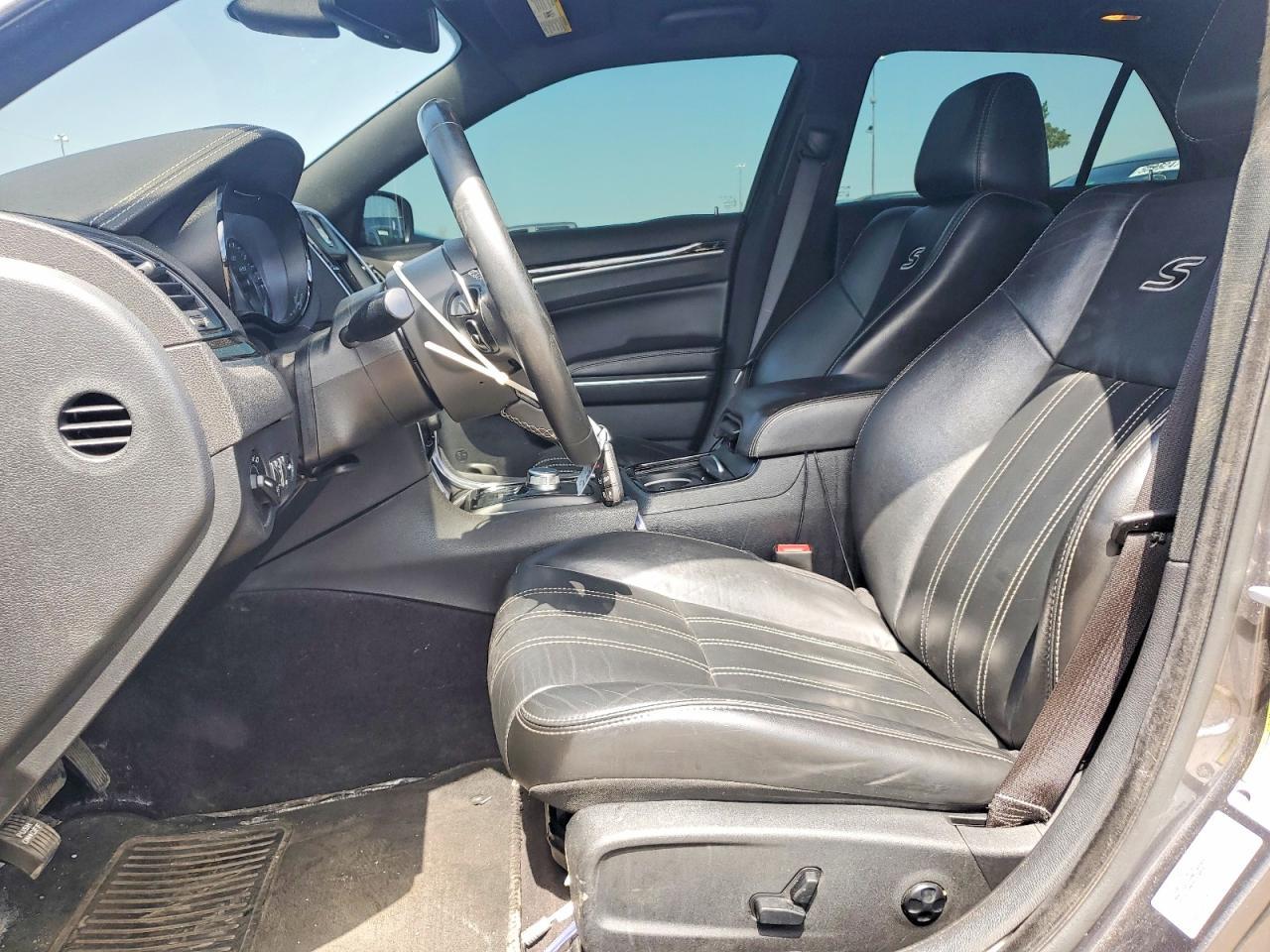 2018 Chrysler 300 S - Фото 7