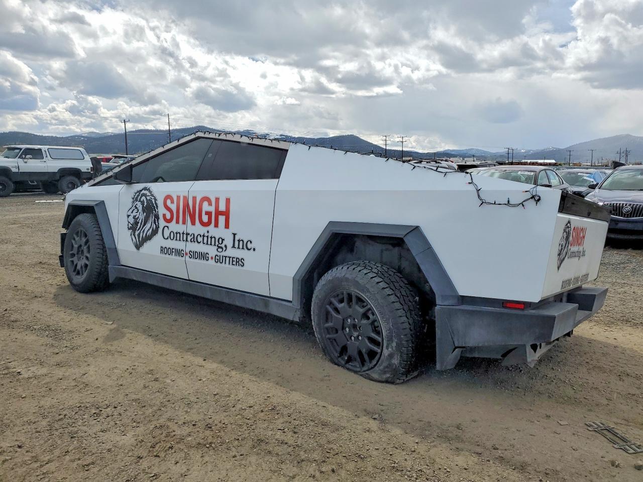 2024 Tesla Cybertruck - Image 2