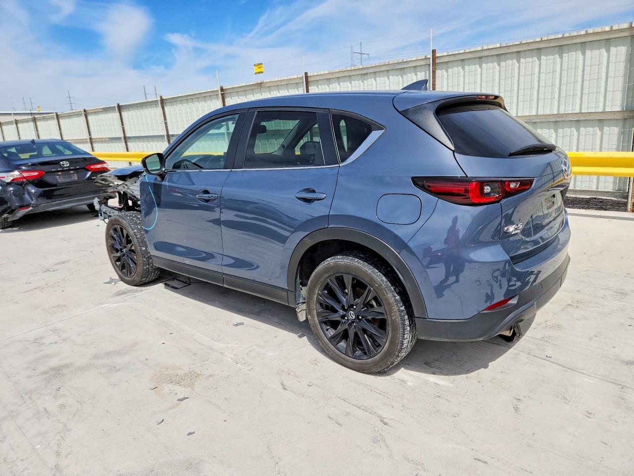 2024 Mazda Cx-5 Preferred - Image 2