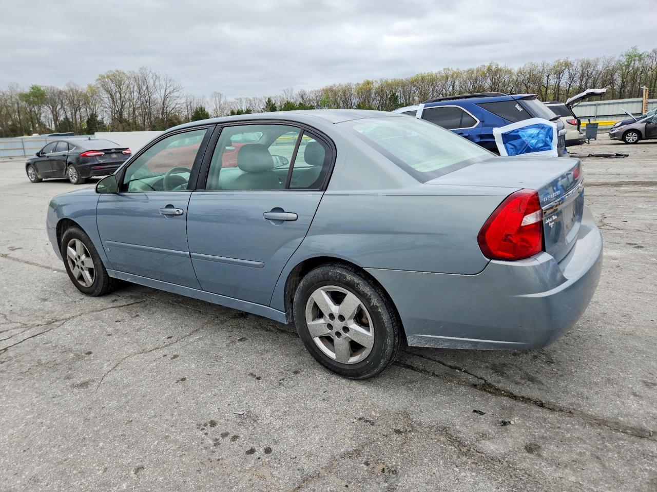 2008 Chevrolet Malibu Lt - Image 2