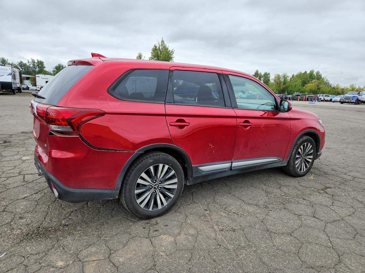 2020 Mitsubishi Outlander Se - Image 3