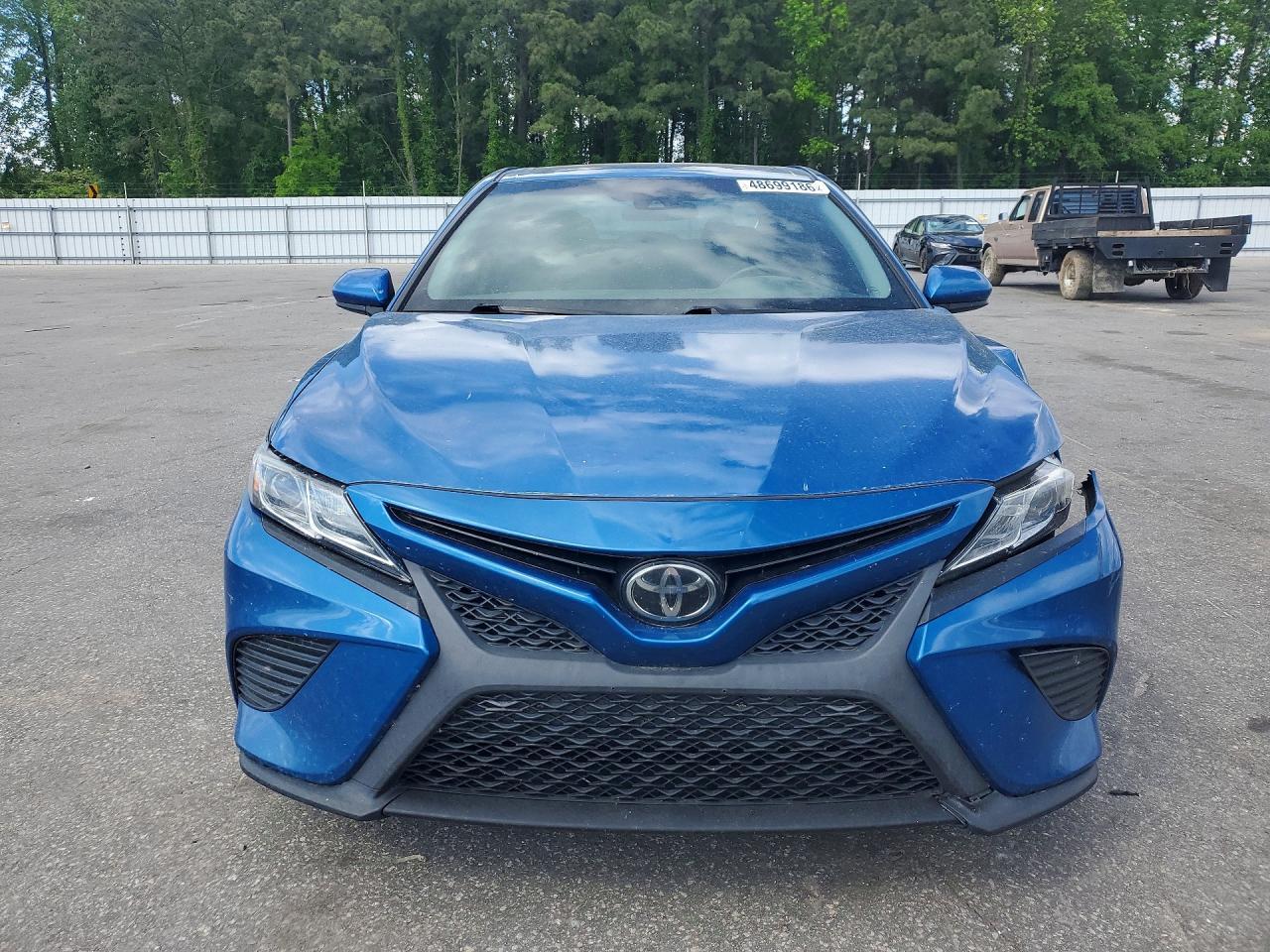 2018 Toyota Camry Se - Image 5