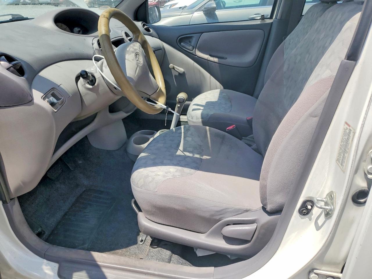 2000 Toyota Echo Base - Image 7
