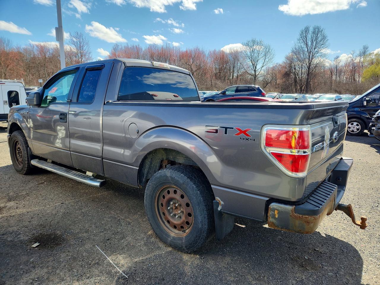 2013 Ford F150 Super Cab - Image 2
