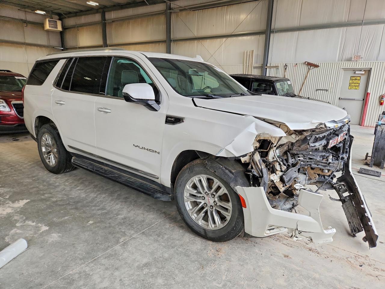2022 GMC Yukon Slt - Фото 4
