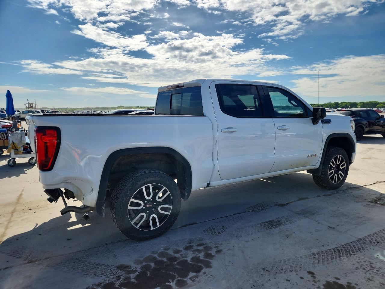 2021 GMC Sierra K1500 At4 - Image 3