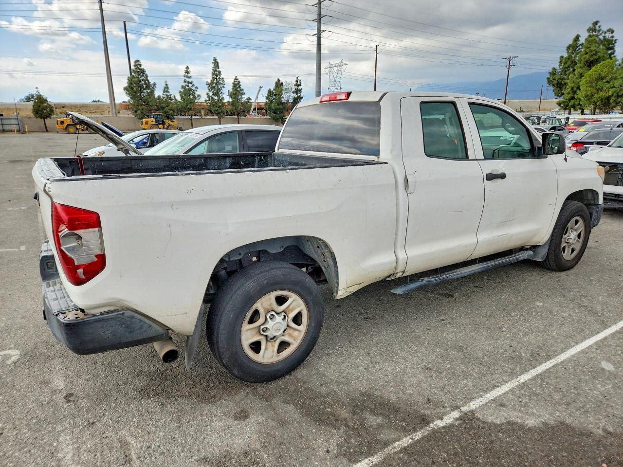 2015 Toyota Tundra Sr - Image 3