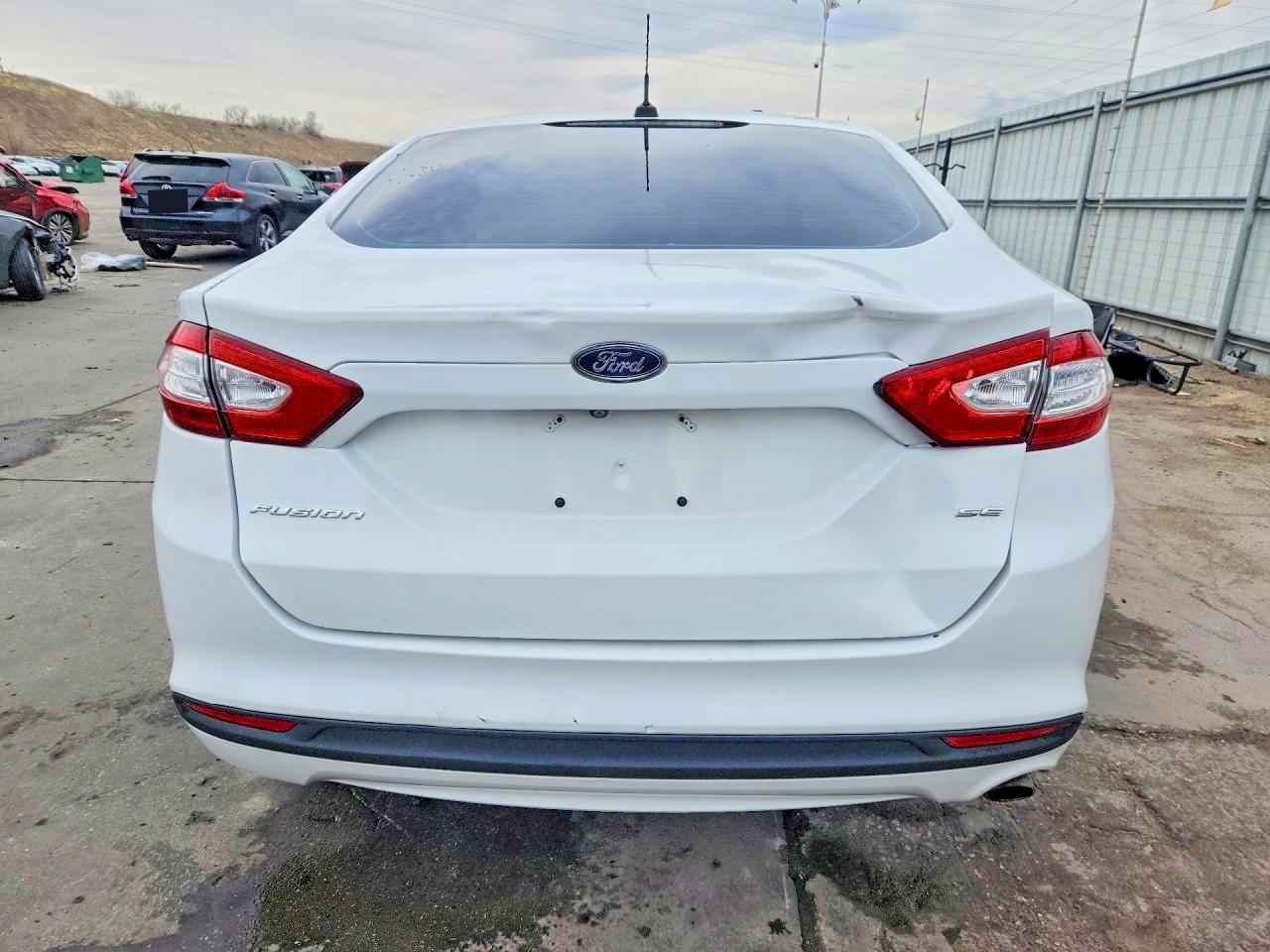 2016 Ford Fusion Se - Фото 6