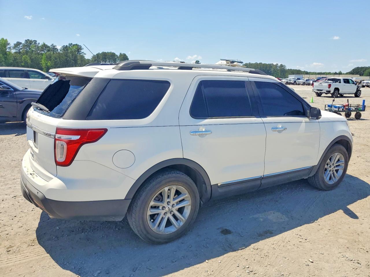 2012 Ford Explorer Xlt - Фото 3