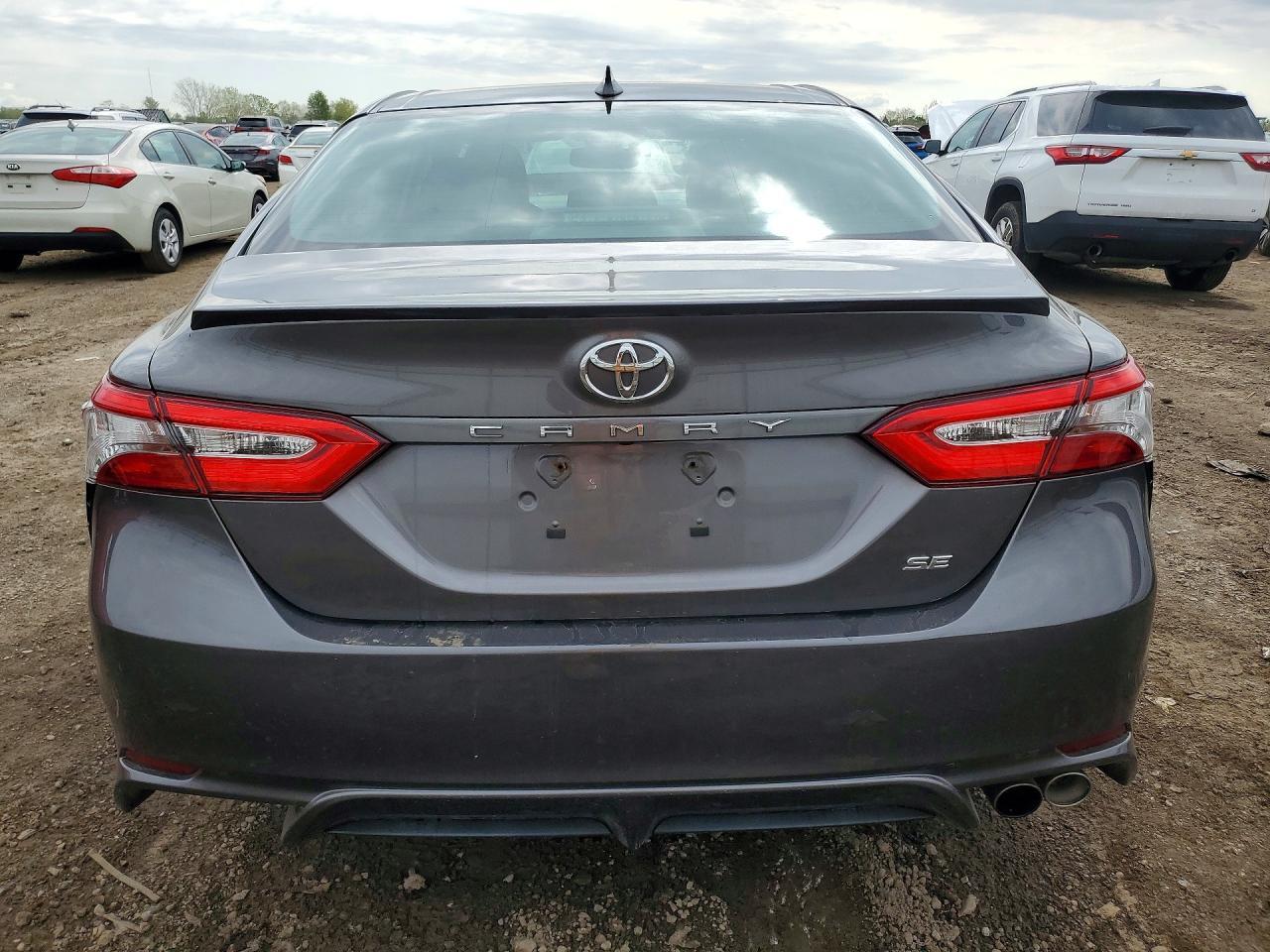 2019 Toyota Camry Se - Фото 6