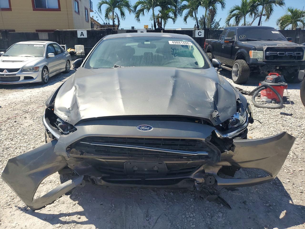 2013 Ford Fusion Se - Фото 5