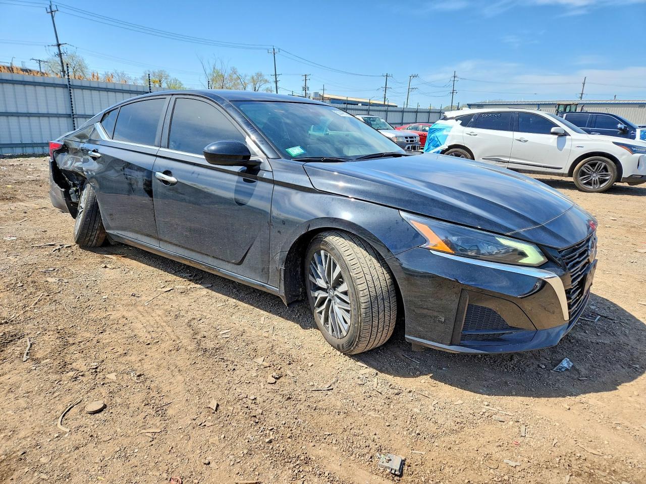 2024 Nissan Altima Sv - Image 4