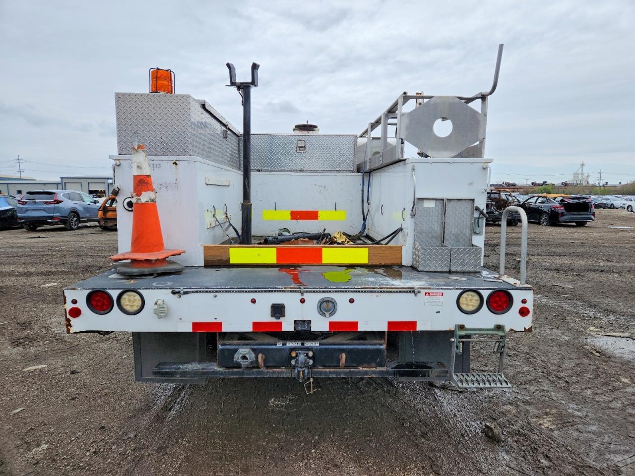 2013 Ford F450 Super Duty Bucket Truck - Фото 6