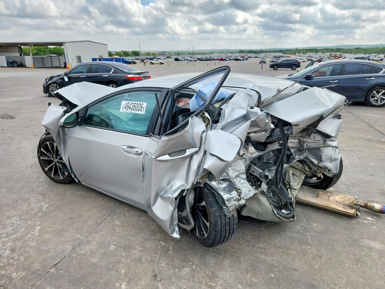 2019 Toyota Corolla Se - Image 2