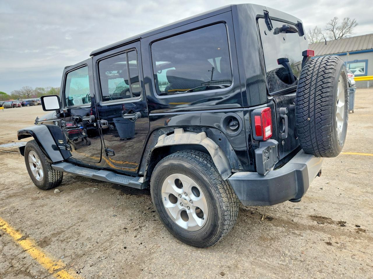 2015 Jeep Wrangler Unlimited Sahara - Фото 2