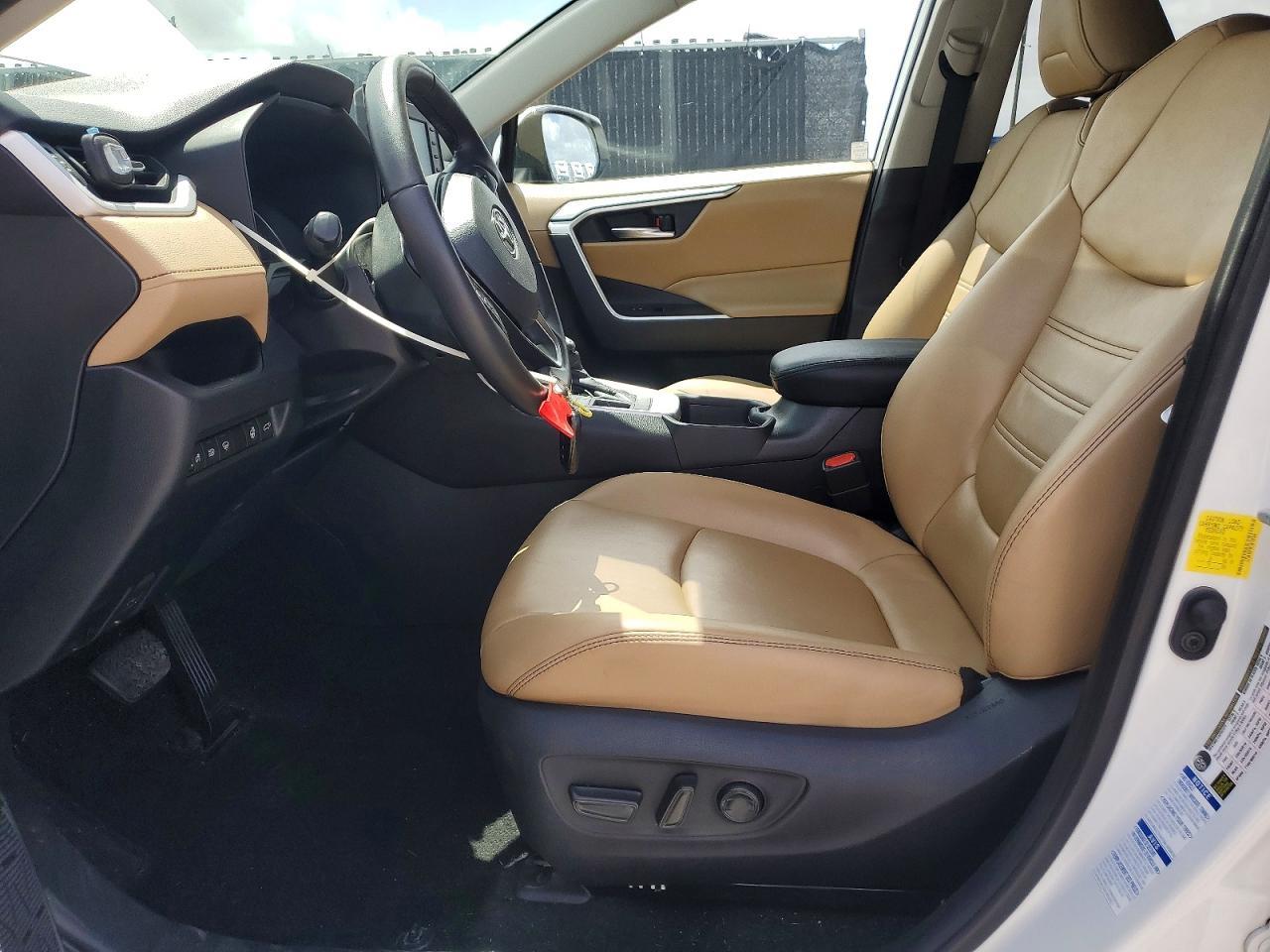 2020 Toyota Rav4 Xle Premium - Фото 7