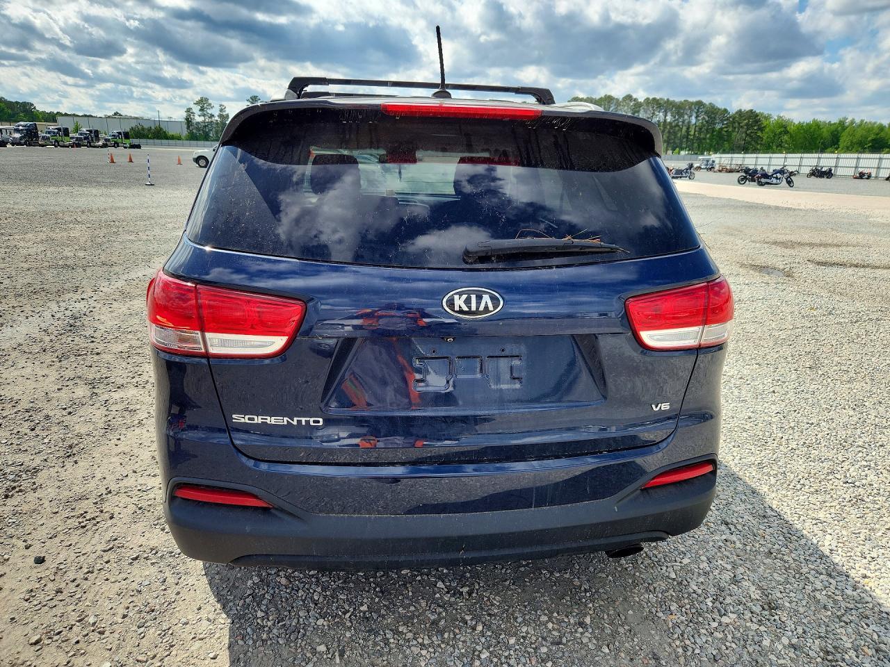 2016 Kia Sorento Lx V6 - Фото 6