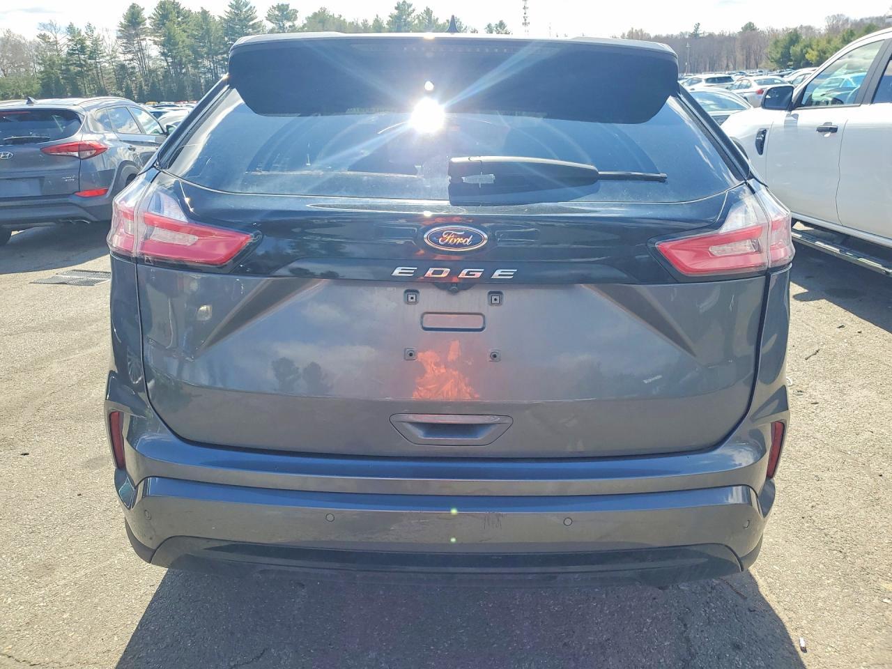 2022 Ford Edge - Фото 6