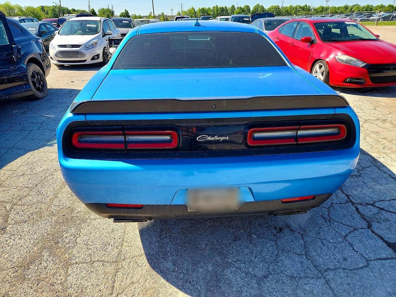 2016 Dodge Challenger R - Image 6