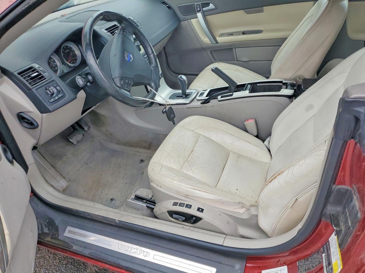 2011 Volvo C70 T5 - Image 7