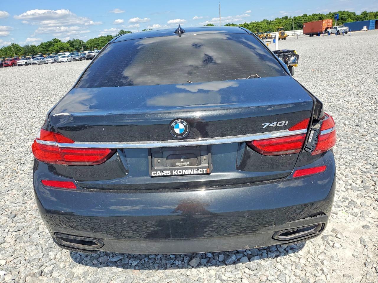 2019 BMW 740 I - Фото 6