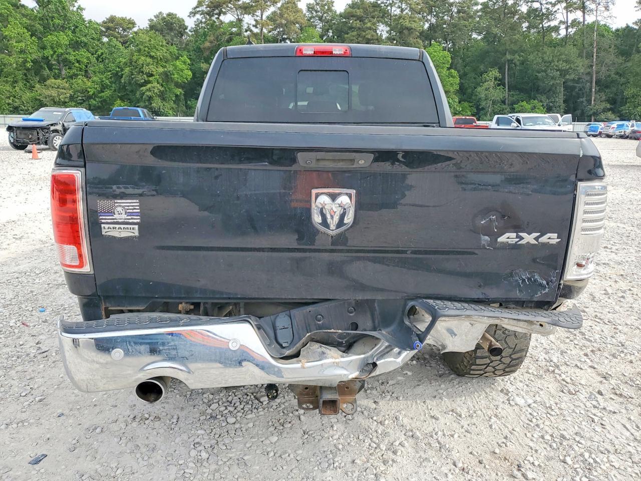 2017 Ram 1500 Laramie - Image 6
